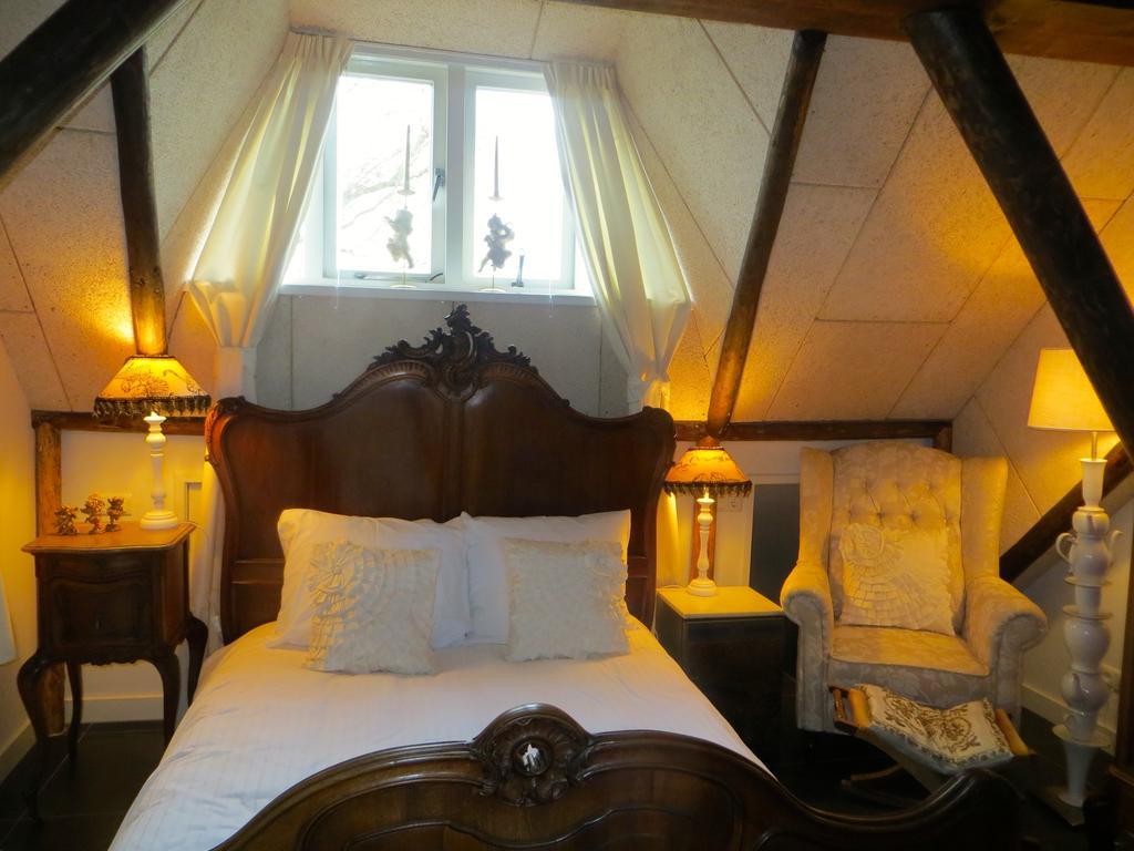 The Black Horse B&B & More Драхтен Номер фото